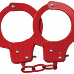 SEX EXTRA - METAL CUFFS RED