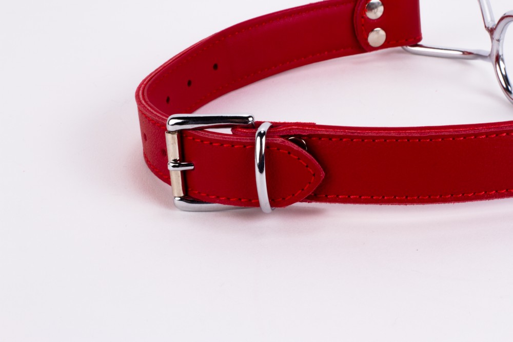 Calf Softy Leather Top and Lamb Leather Padding with Stainless Steel Mouth Piece Red Calf Softy Leather Top and Lamb Leather Padding with Stainless Steel Mouth Piece Red